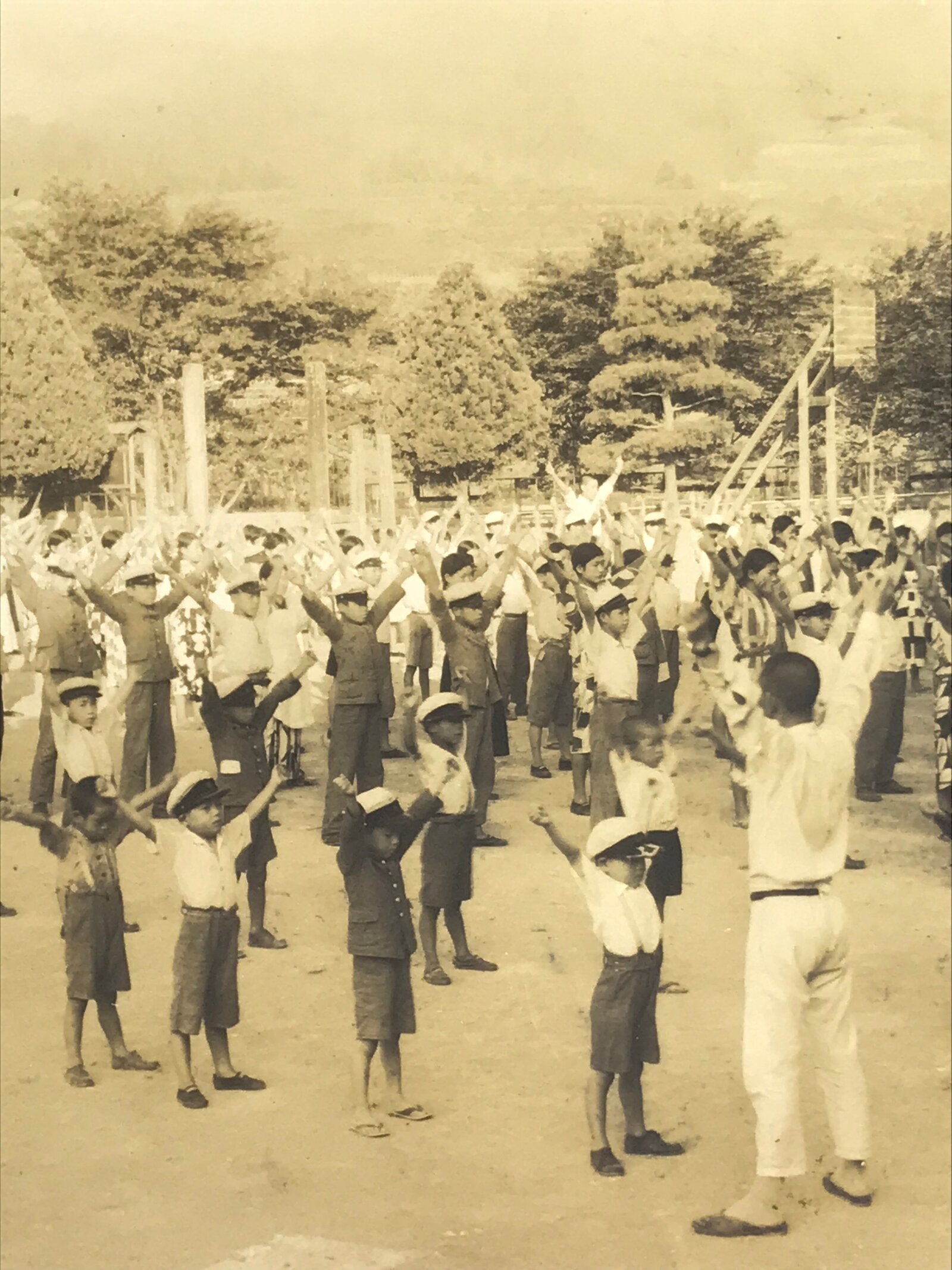 Japanese Showa School Student Group Photograph Rajio Taiso Exercise Sepia PH118