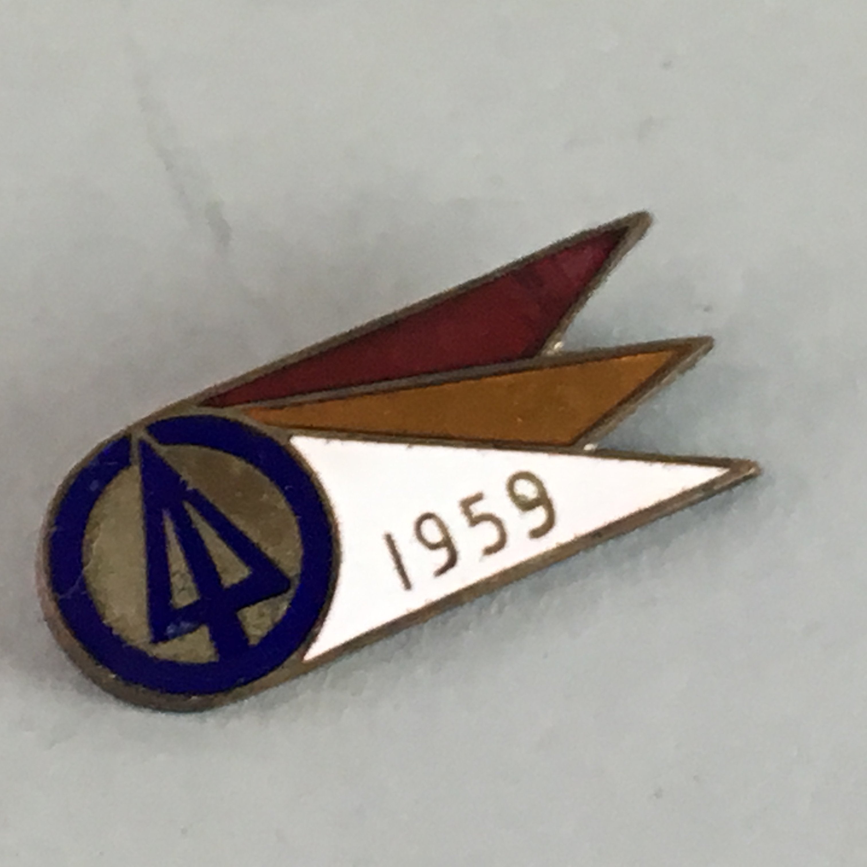 Japanese Small Badge Vtg Metal Brooch School Pin Tree Flag 1959 J716