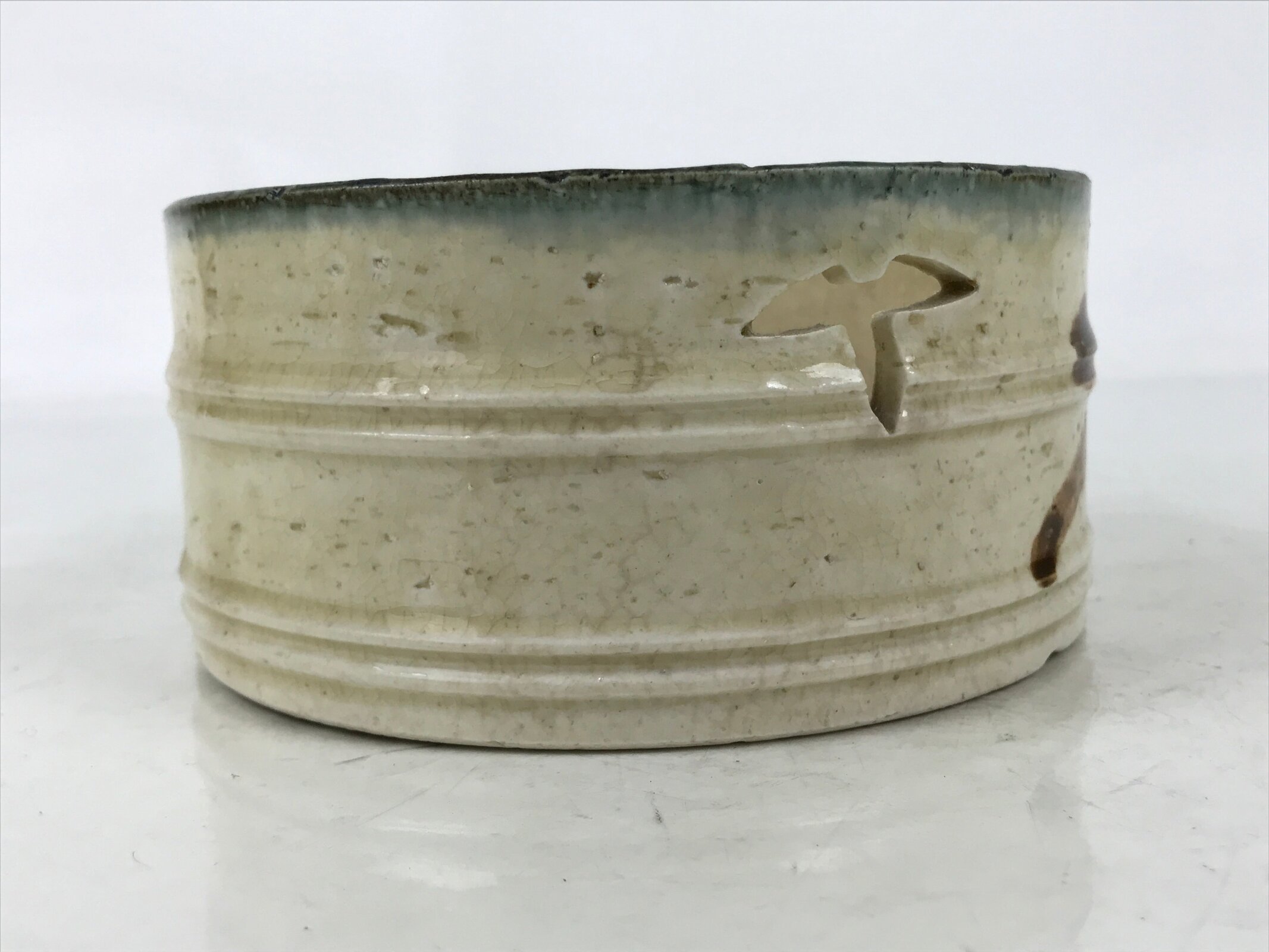 Japanese Small Ceramic Suiban Flower Vase Pottery Ikebana Arrangement Plum Y444