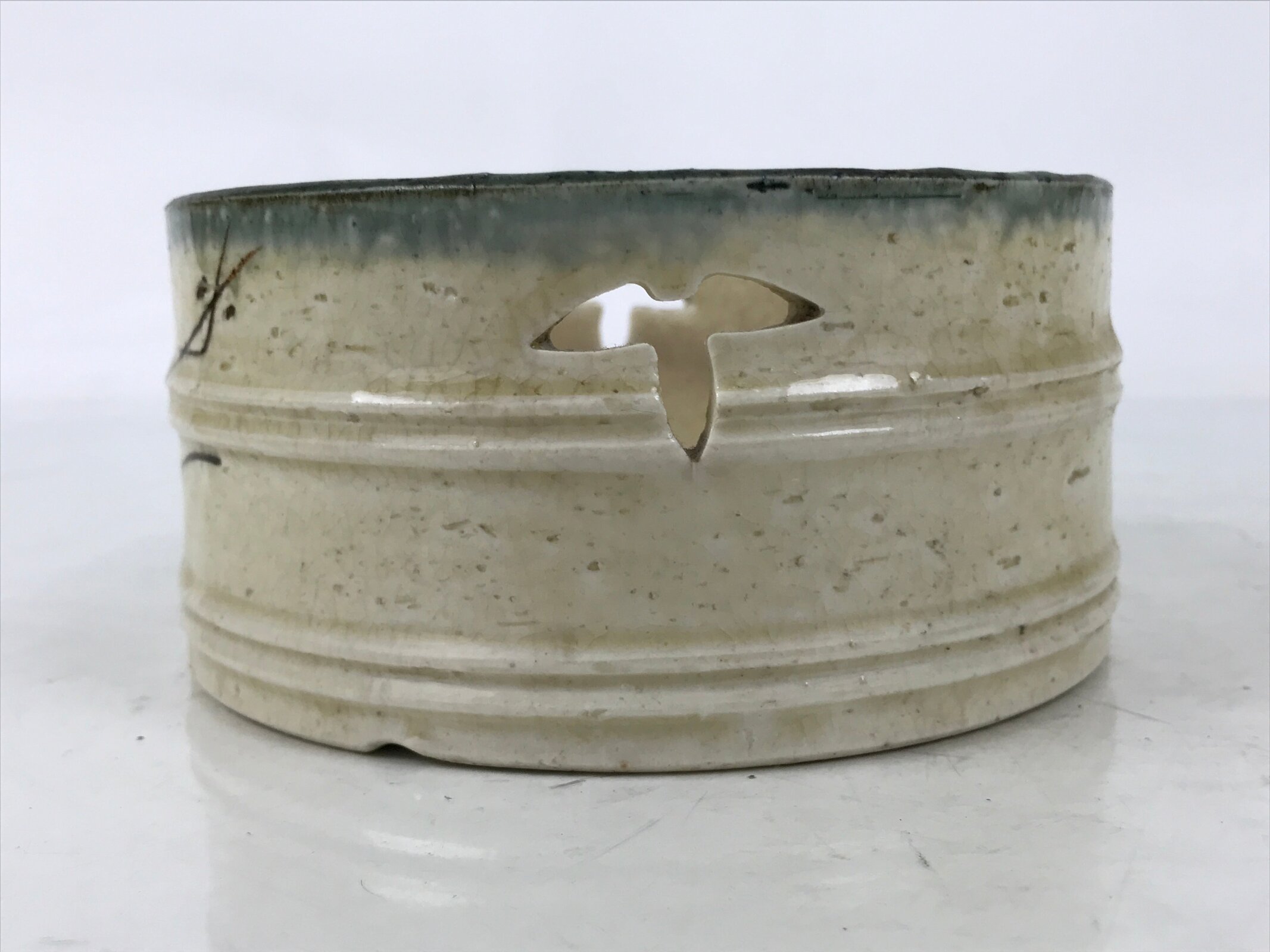 Japanese Small Ceramic Suiban Flower Vase Pottery Ikebana Arrangement Plum Y444