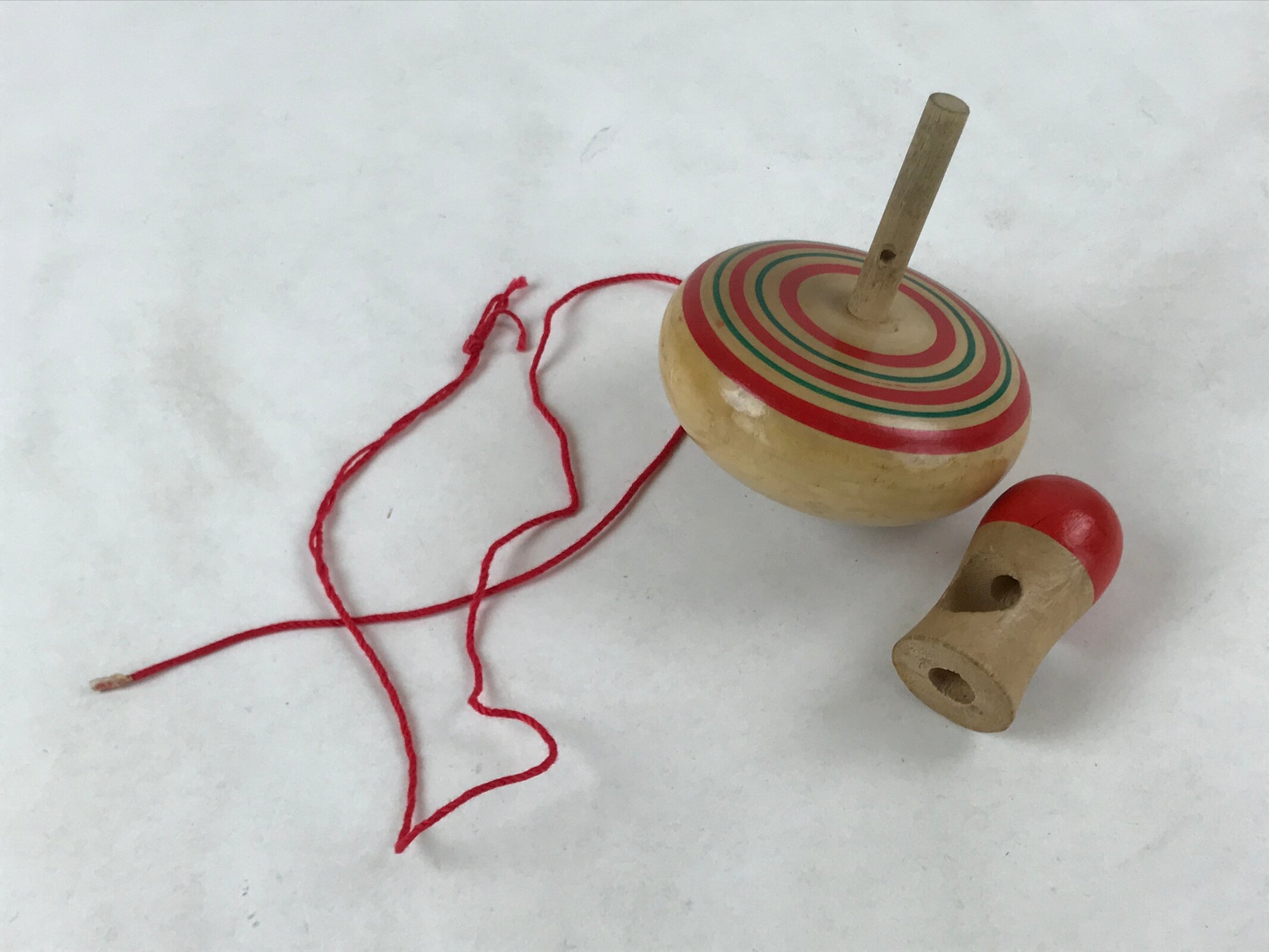 Japanese Spinning Top W/ Removable Handler Vtg Wooden Koma Toy Red Green JK660