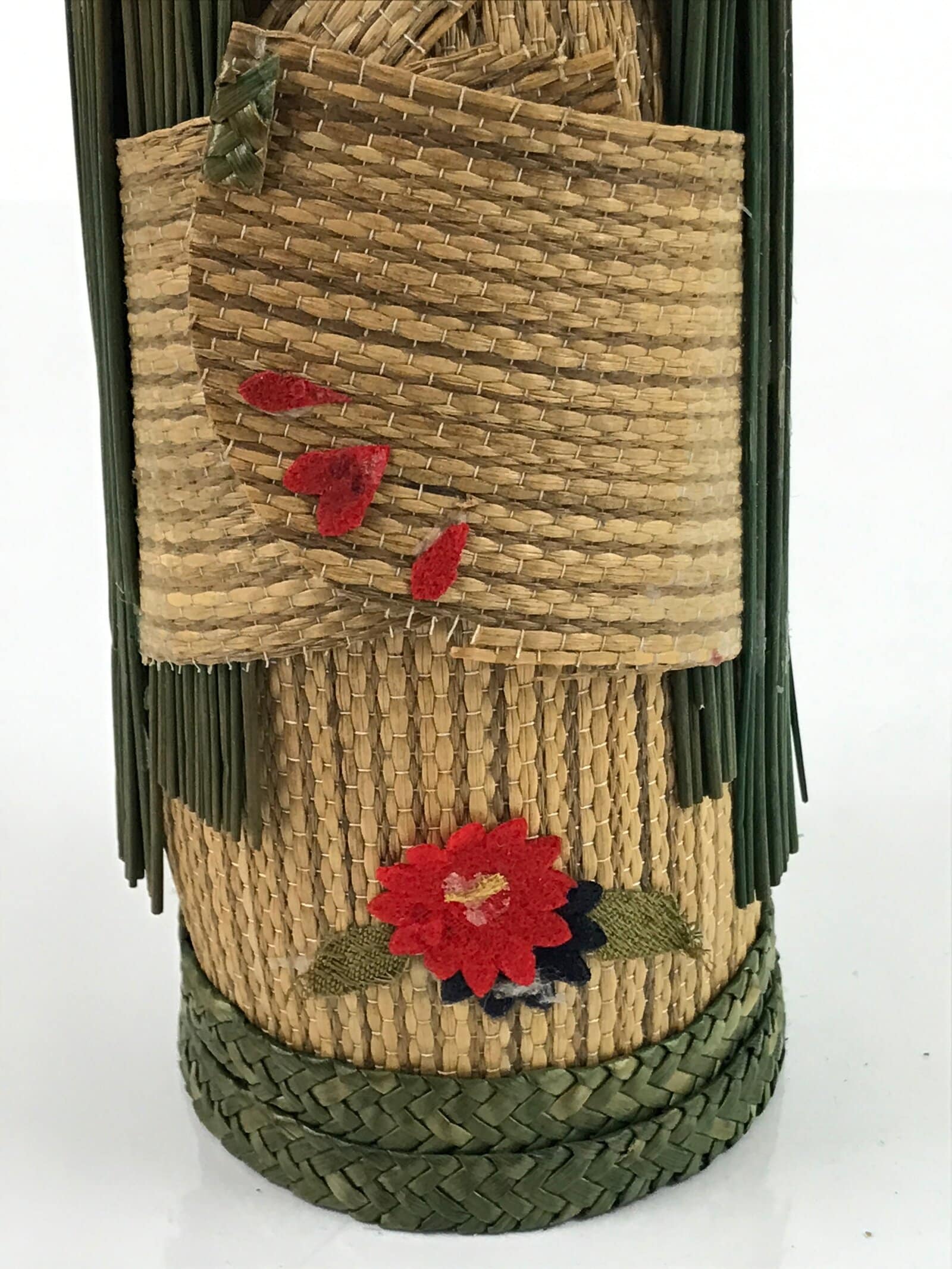 Japanese Straw Kokeshi Doll Figure Vtg Traditional Handmade Toy Flowers KF700
