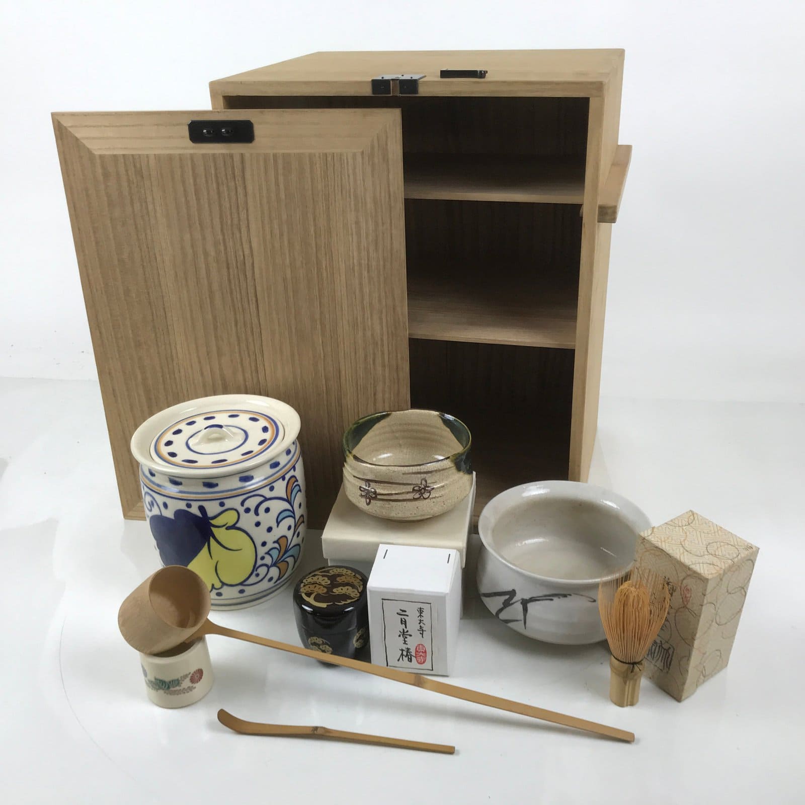 Japanese Tea Ceremony Set Chabako Wooden Box Vtg Pottery Chawan Sado PX784