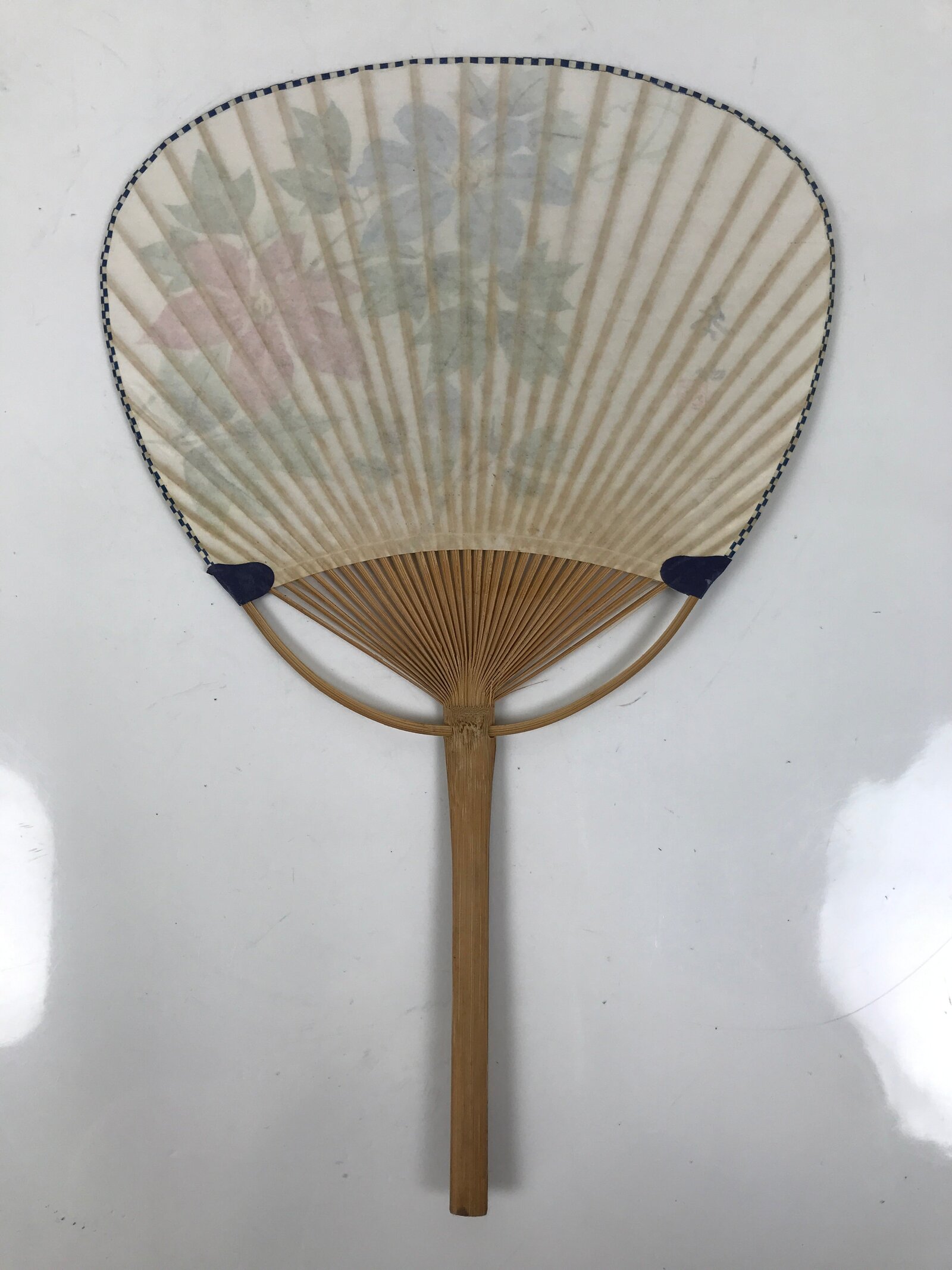 Japanese Washi Paper Fan Uchiwa Bamboo Frame Vtg Red Blue Flowers Karakusa U187