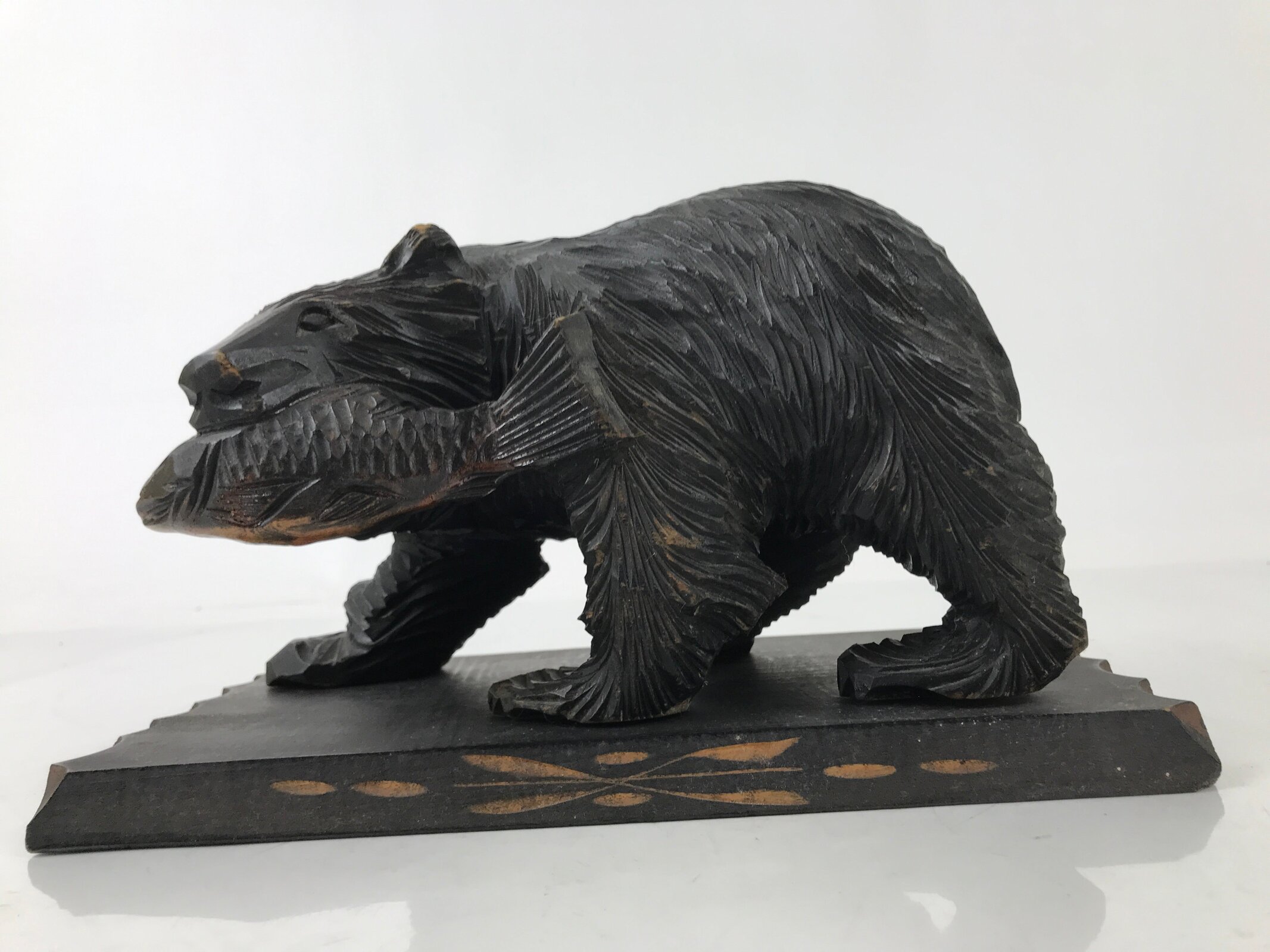 Japanese Wood Carved Ainu Bear Statue Vtg Sculpture Hokkaido Brown Stand AB115