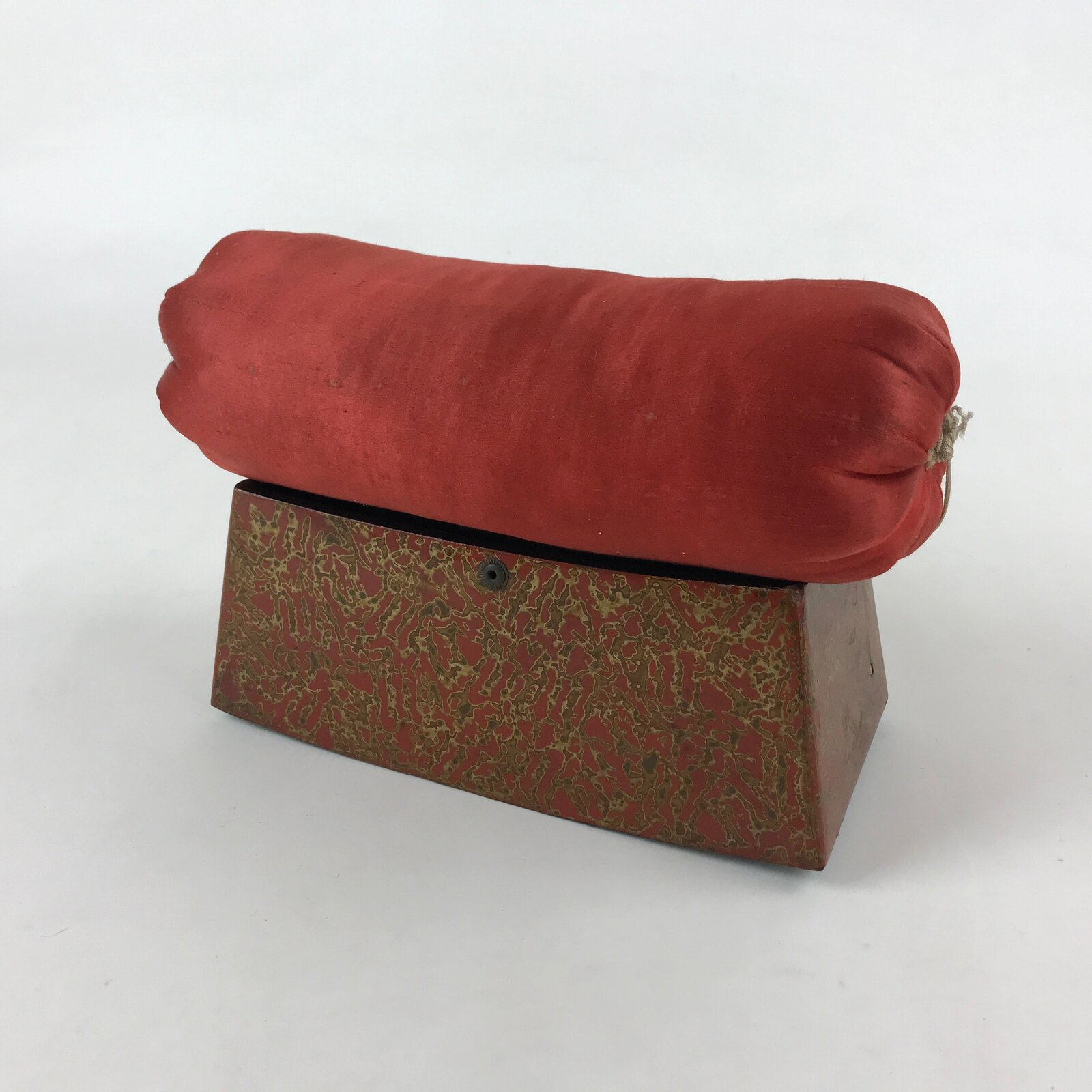 Japanese Wood Lacquered Base Silk Soft Pillow Vtg Red Geisha Takamakura JK597