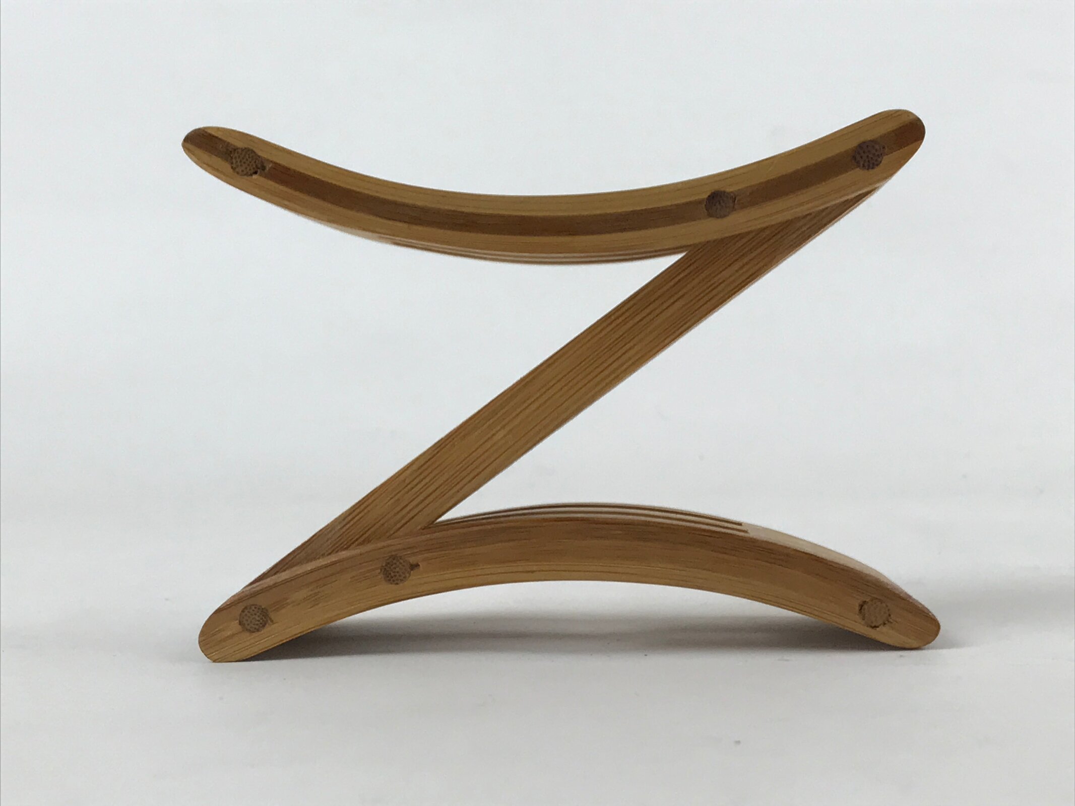 Japanese Wood Pillow Neck Rest Vtg Light Brown Bamboo Geisha Takamakura JK596
