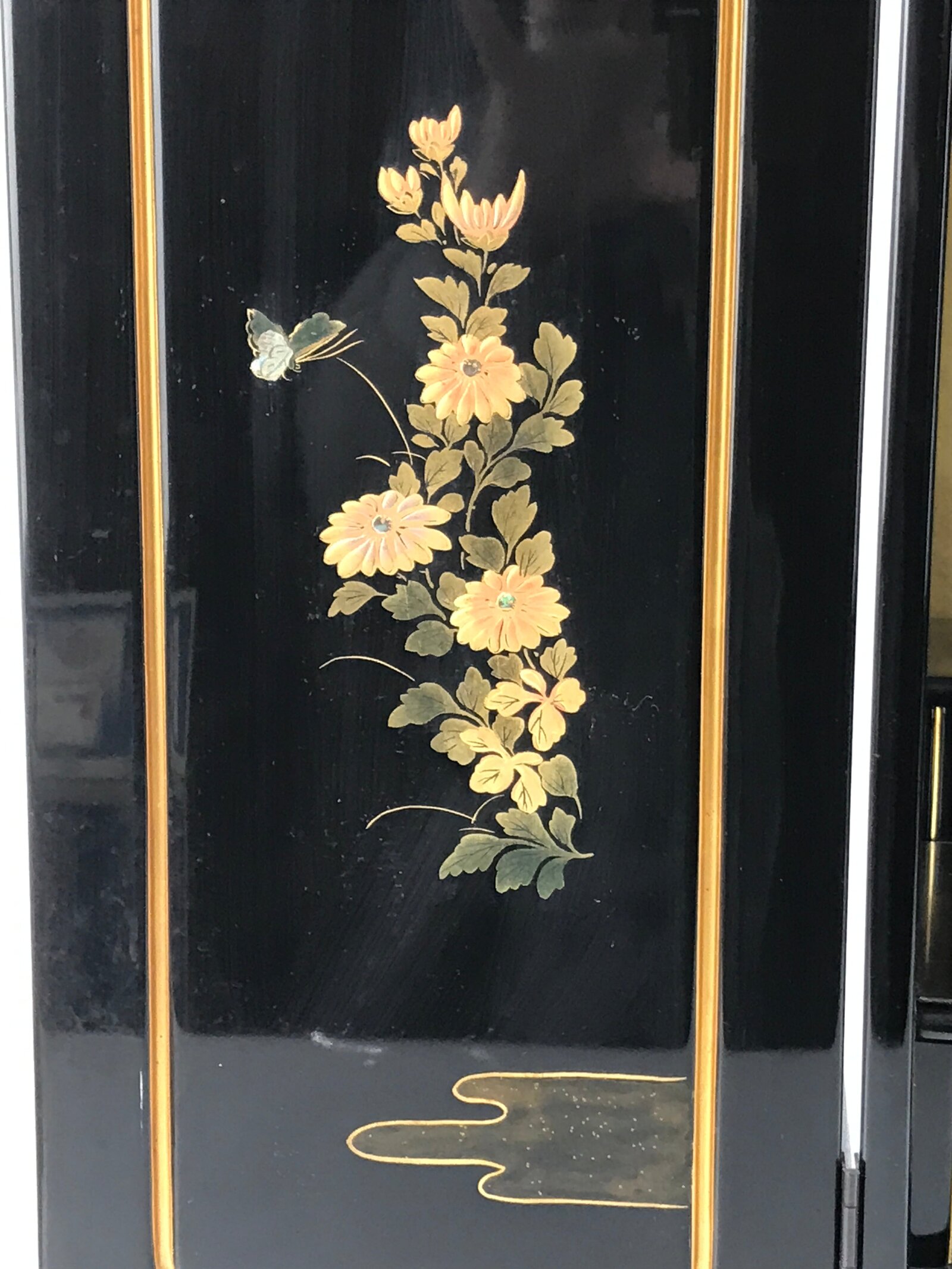 Japanese Wooden Buddhist Altar Cabinet Butsudan Vtg Makie Raden Black Gold BA601