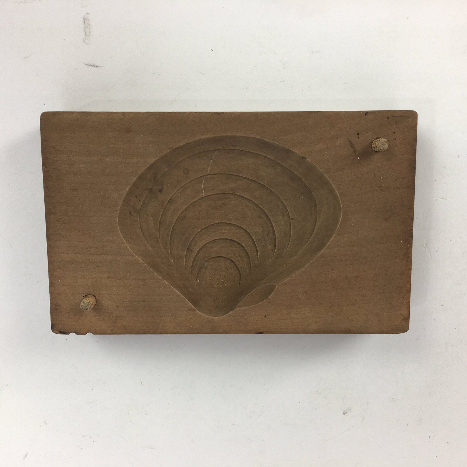 Japanese Wooden Cake Mold Kashigata Sweets Vtg Carving Brown Clam Kg299