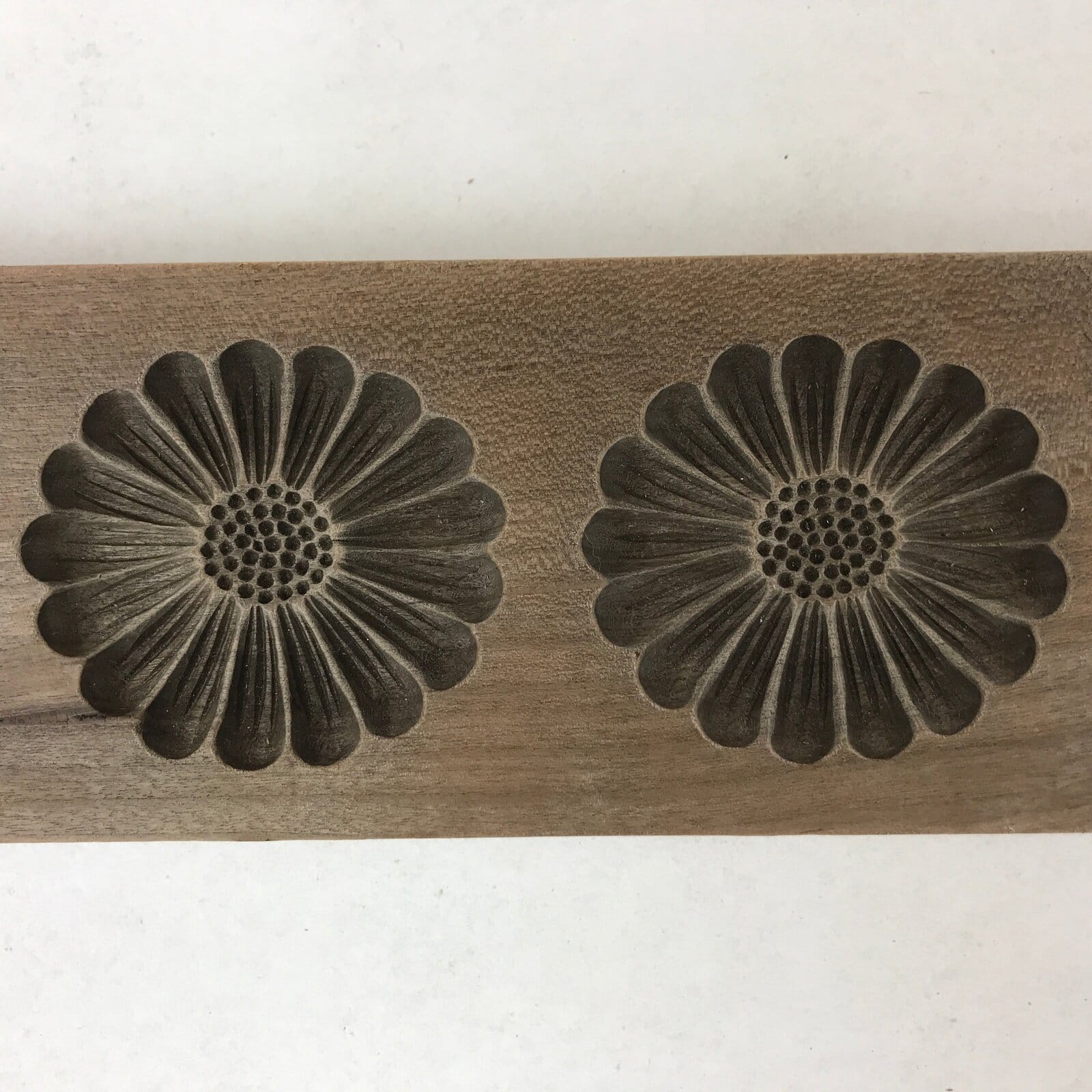 Japanese Wooden Carved Kashigata Cake Mold Sweet Wagashi Chrysanthemum Kg512