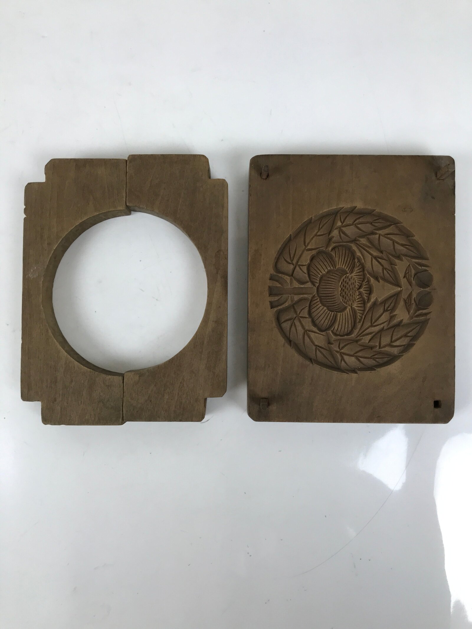 Japanese Wooden Kashigata Cake Mold Vtg Sweet Wagashi Reversible Mon Crest Kg671