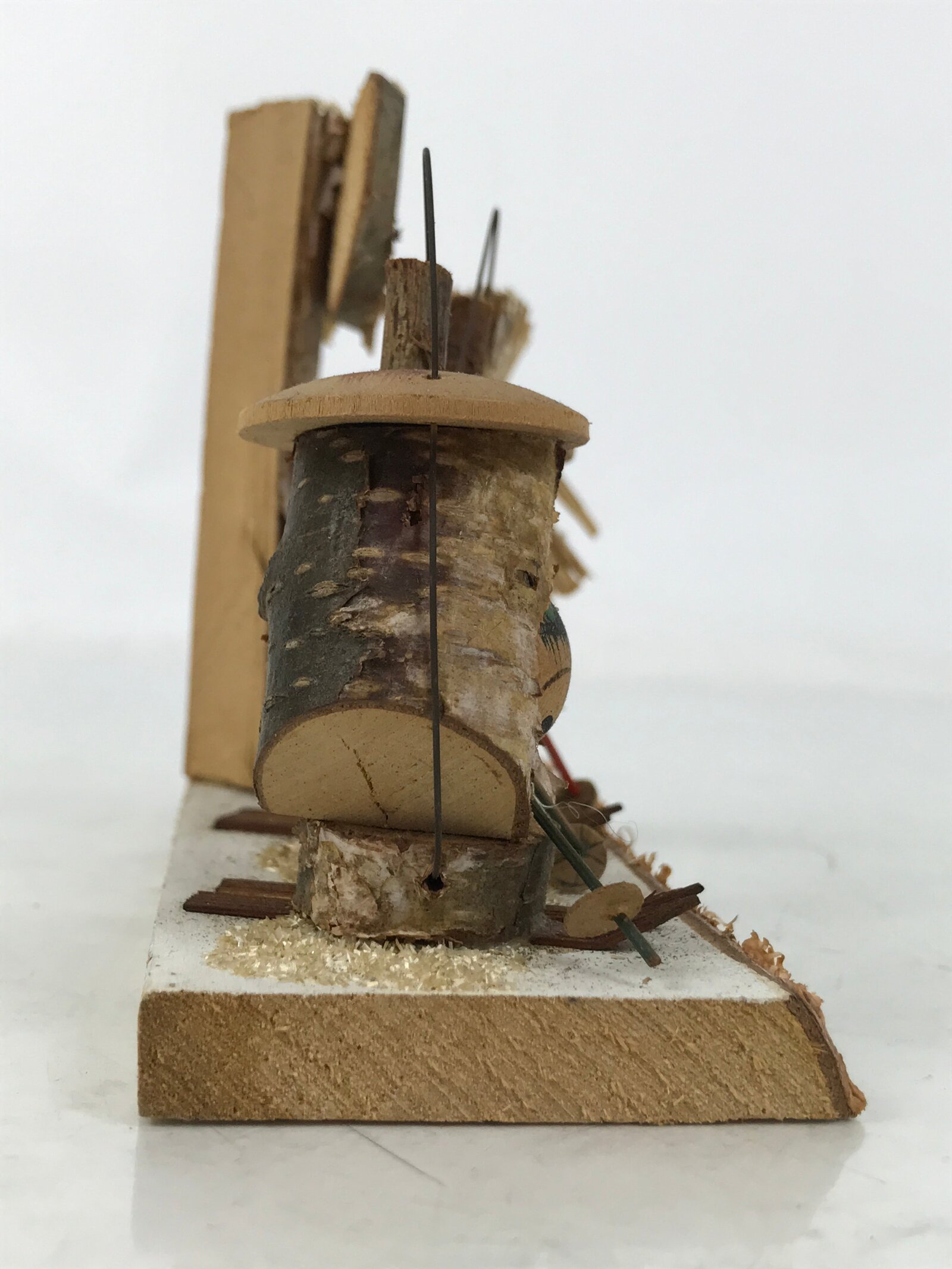 Japanese Wooden Kokeshi Doll Vtg Figurine Skiing Snow Hut Winter Brown KF760