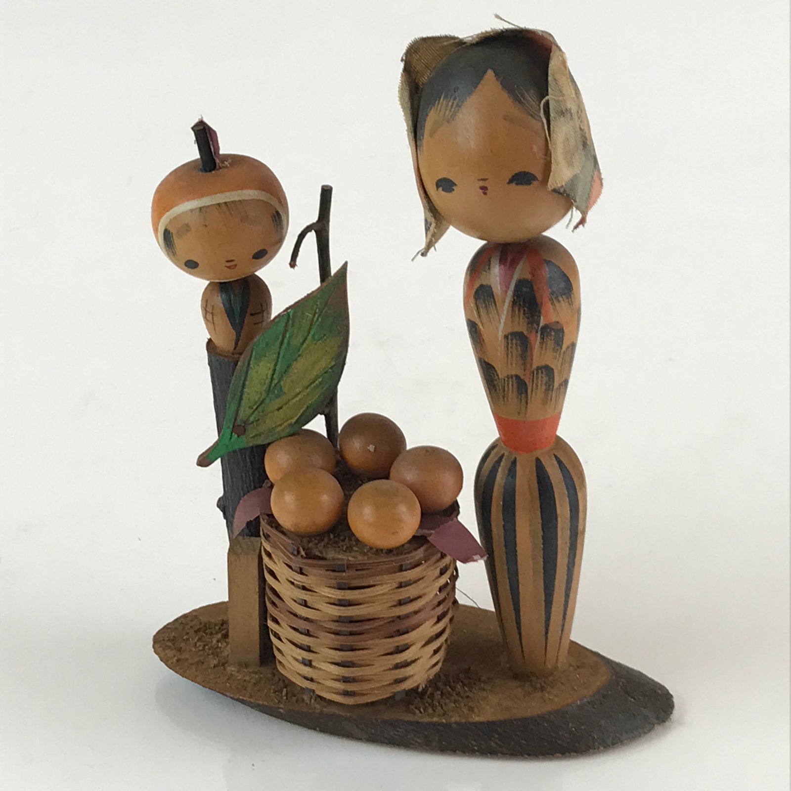 Japanese Wooden Kokeshi Doll Vtg Figurine Traditional Craft Toy KF617