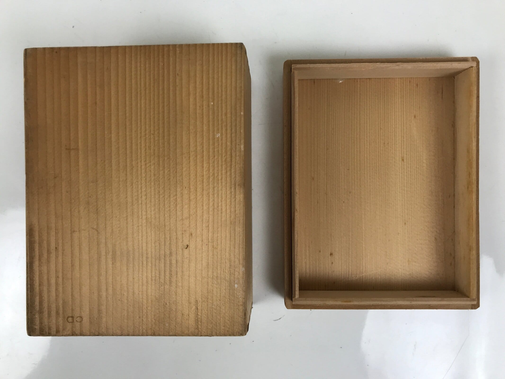 Japanese Wooden Lidded Pottery Storage Box Inside 17.3x13x7cm Brown X191