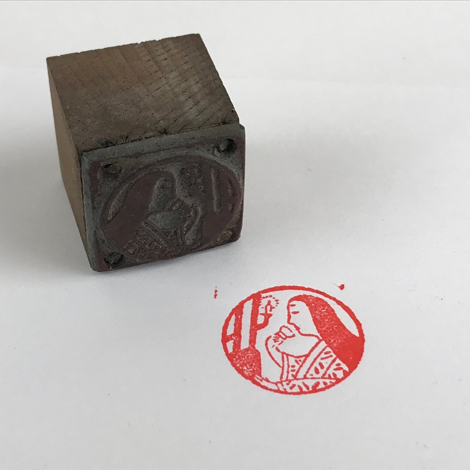 Japanese Wooden Stamp Hanko Inkan Vtg Heian Lady Metal Seal Office Supplies HS10