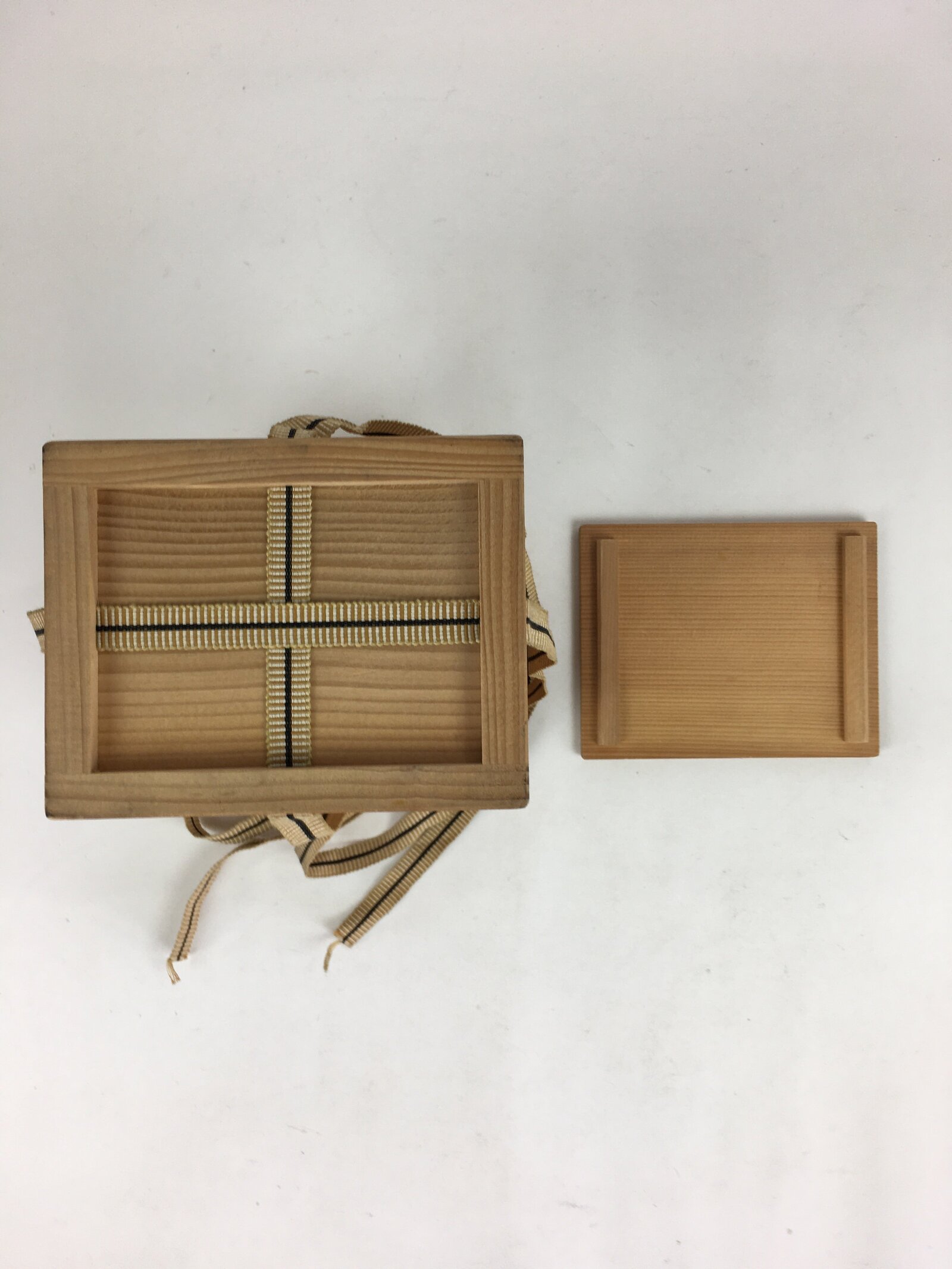 Japanese Wooden Storage Box Vtg Pottery Hako Inside 13.8x10.5x21.0cm WB942