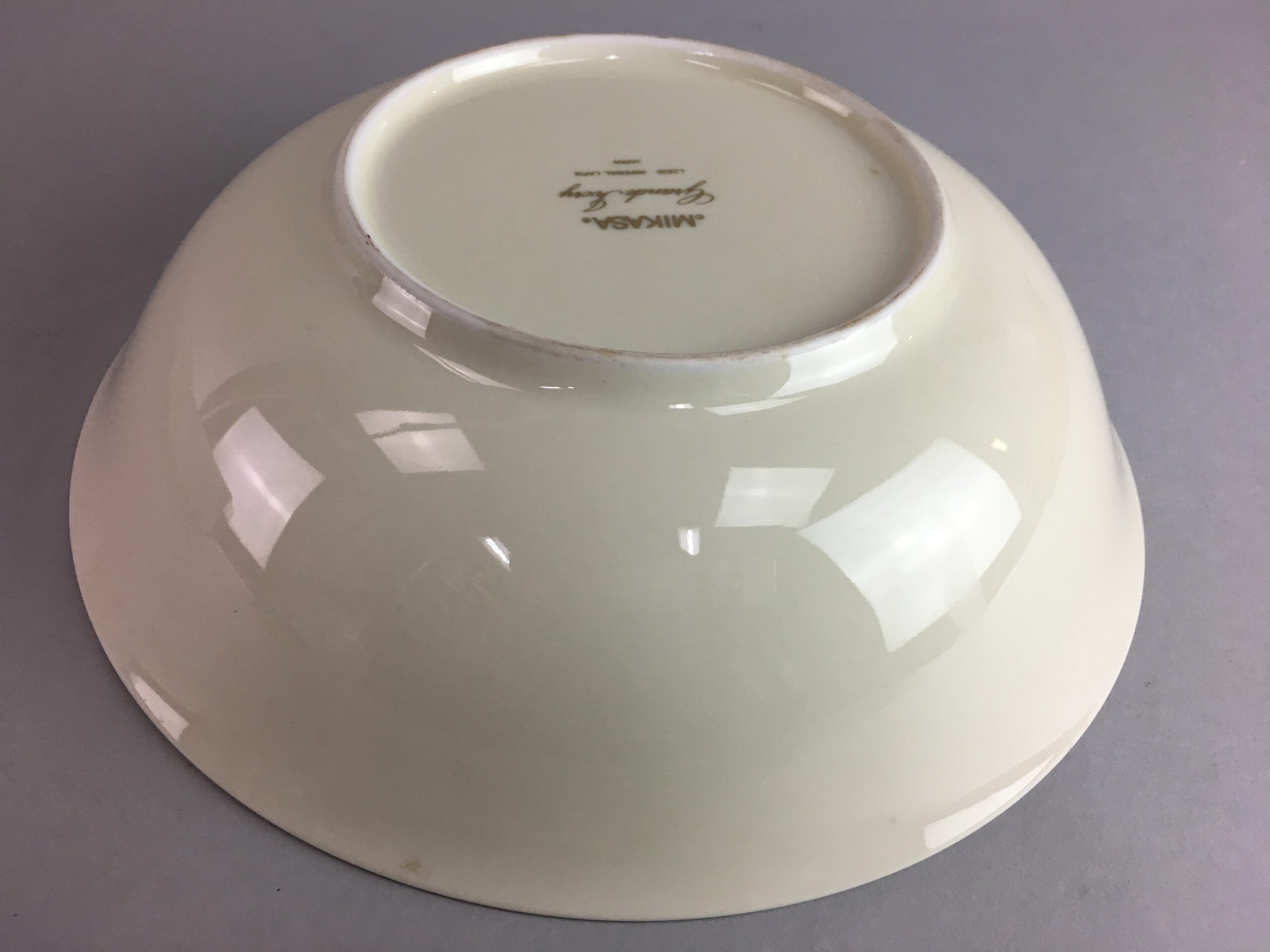 Mikasa Porcelain Serving Bowl Vtg Studio Nova Montrey Round Blue Gold PX273