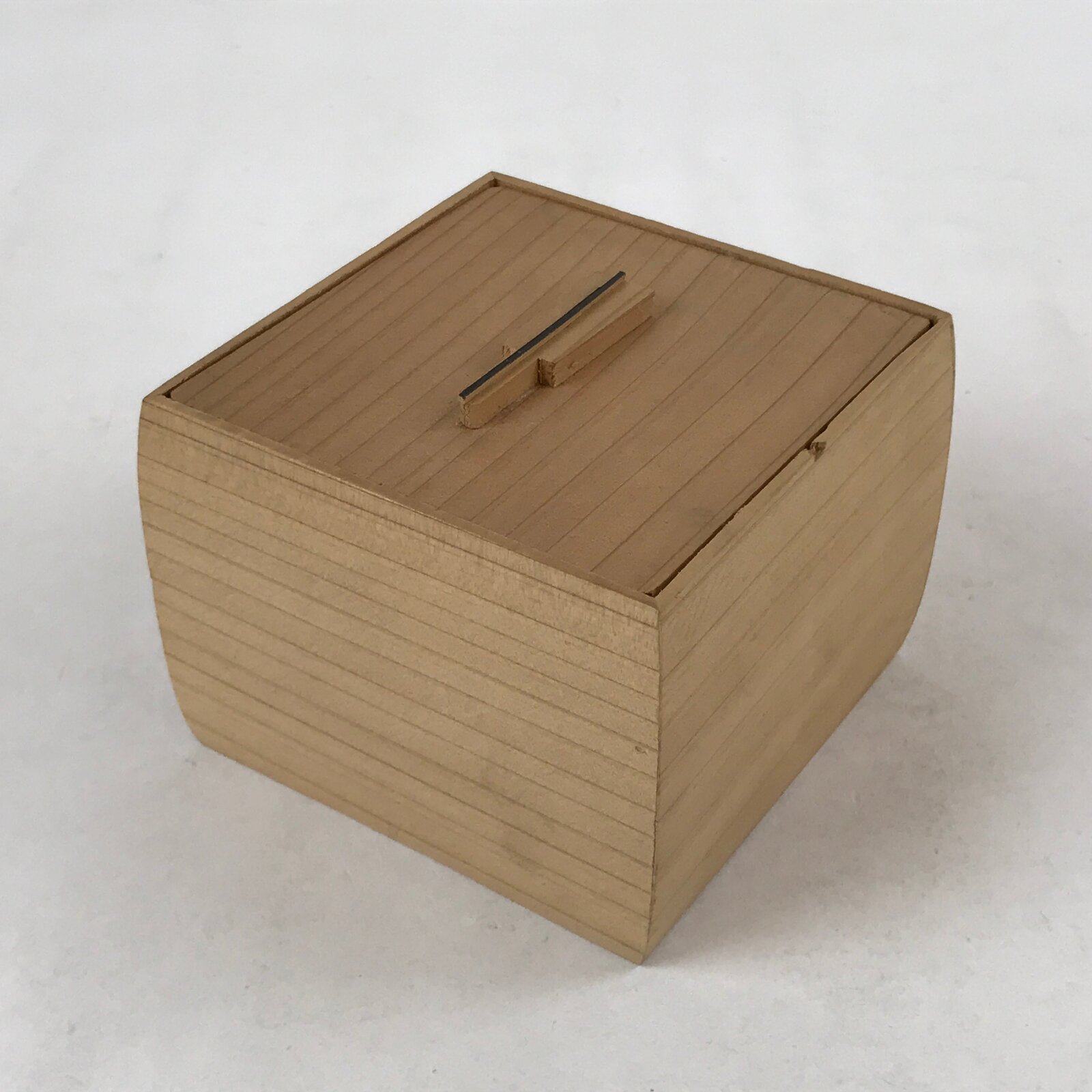 Vintage Japanese Wooden Lidded Small Storage Box Inside 8.5x8.5x5.5cm X82