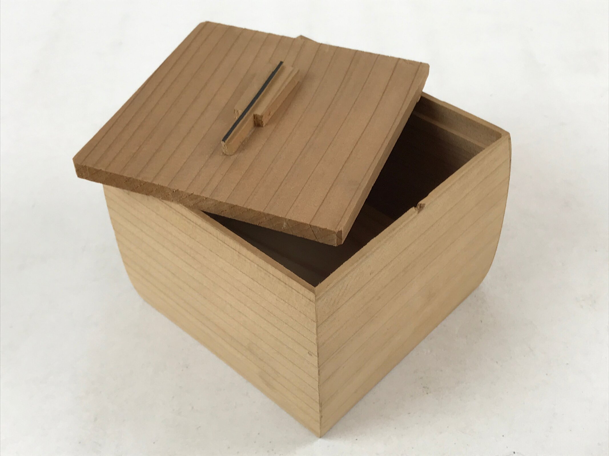 Vintage Japanese Wooden Lidded Small Storage Box Inside 8.5x8.5x5.5cm X82