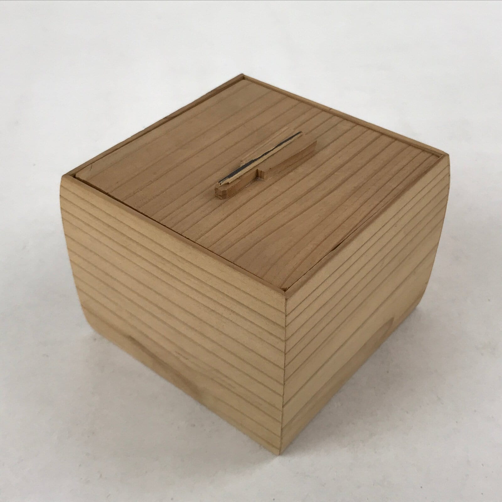 Vintage Japanese Wooden Lidded Small Storage Box Inside 8.5x8.5x5.5cm X83