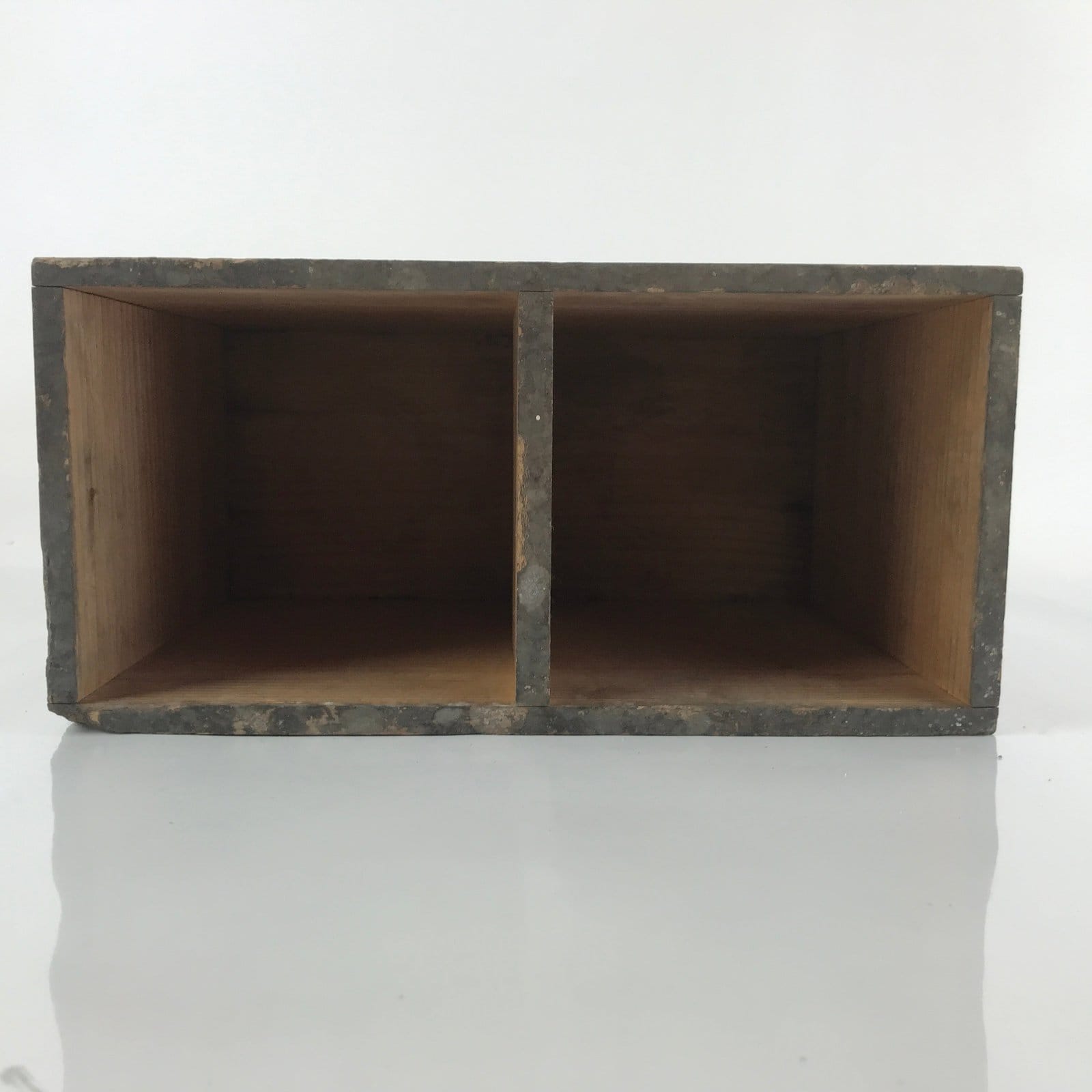 Vintage Japanese Wooden Pottery Plate Storage Box Inside 32.5x15x24cm Brown X118