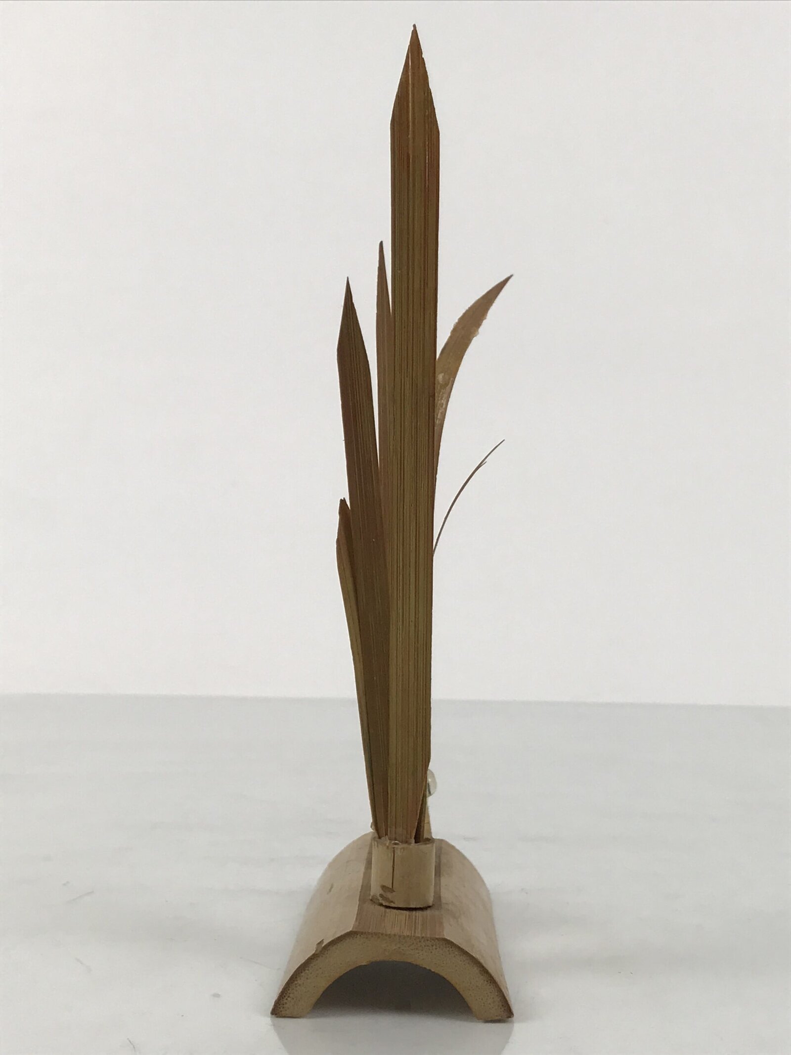 Japanese Bamboo Kokeshi Grass Vtg Singing Frogs Figurine Handcrafted Brown KF801