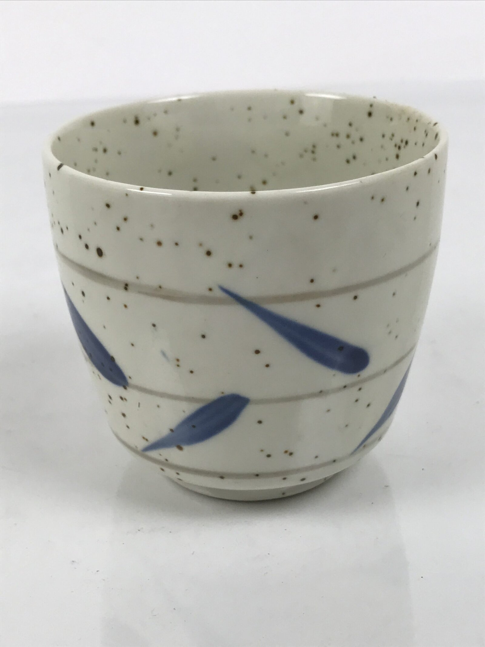 Japanese Ceramic Lidded Bowl Mushiwan Cup Pottery White Blue Bamboo Leaves Y546