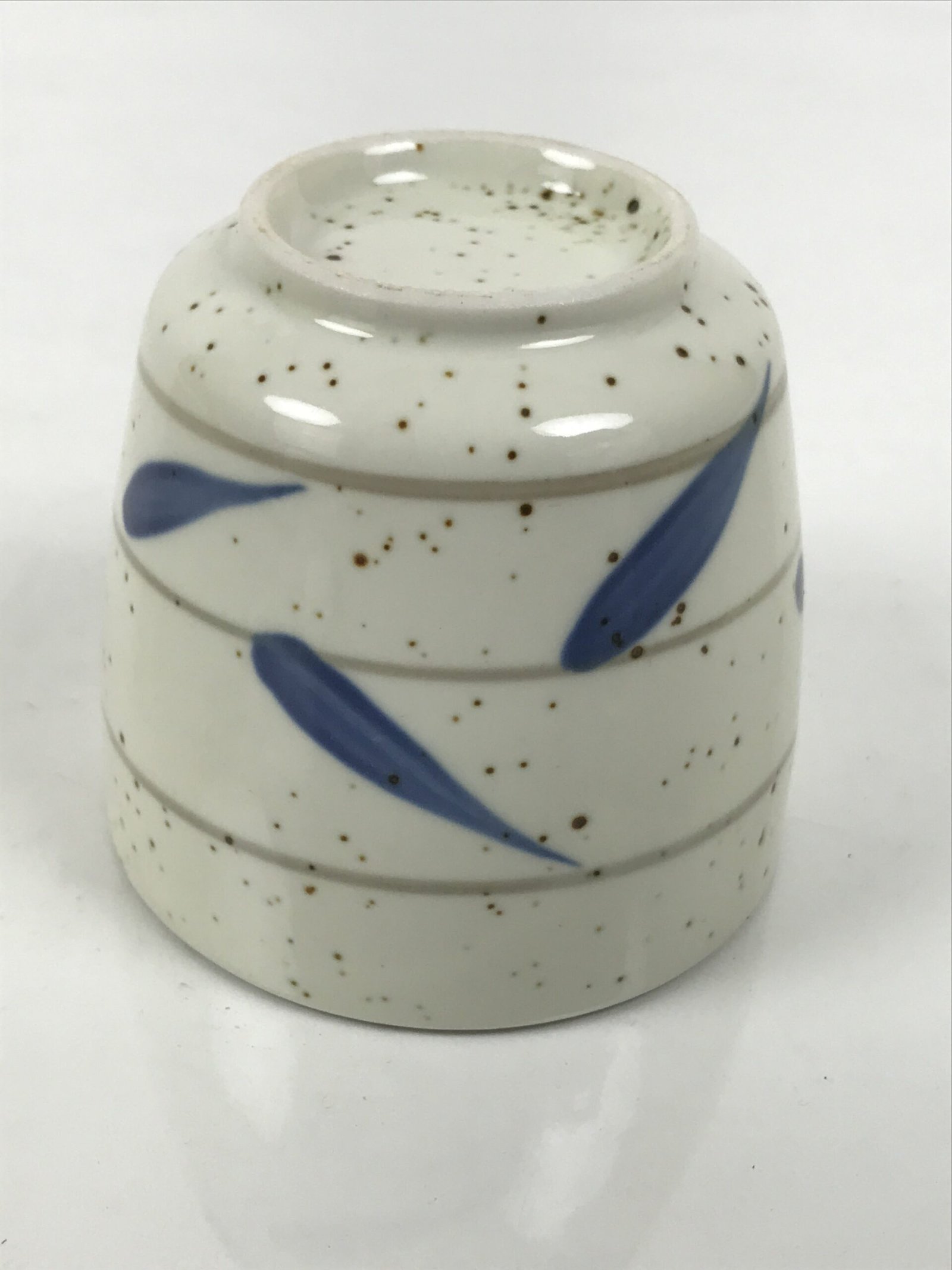 Japanese Ceramic Lidded Bowl Mushiwan Cup Pottery White Blue Bamboo Leaves Y547