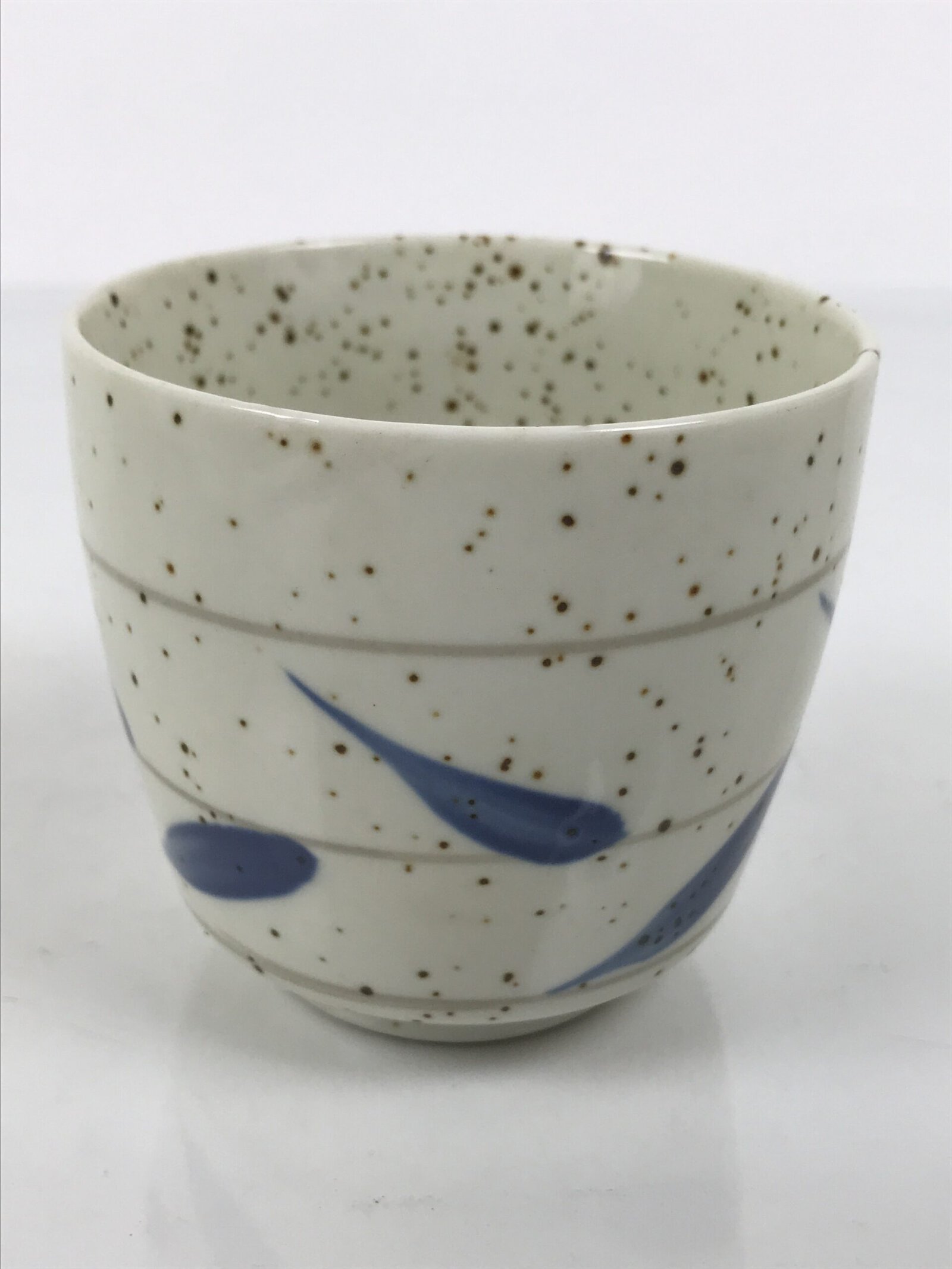 Japanese Ceramic Lidded Bowl Mushiwan Cup Pottery White Blue Bamboo Leaves Y549