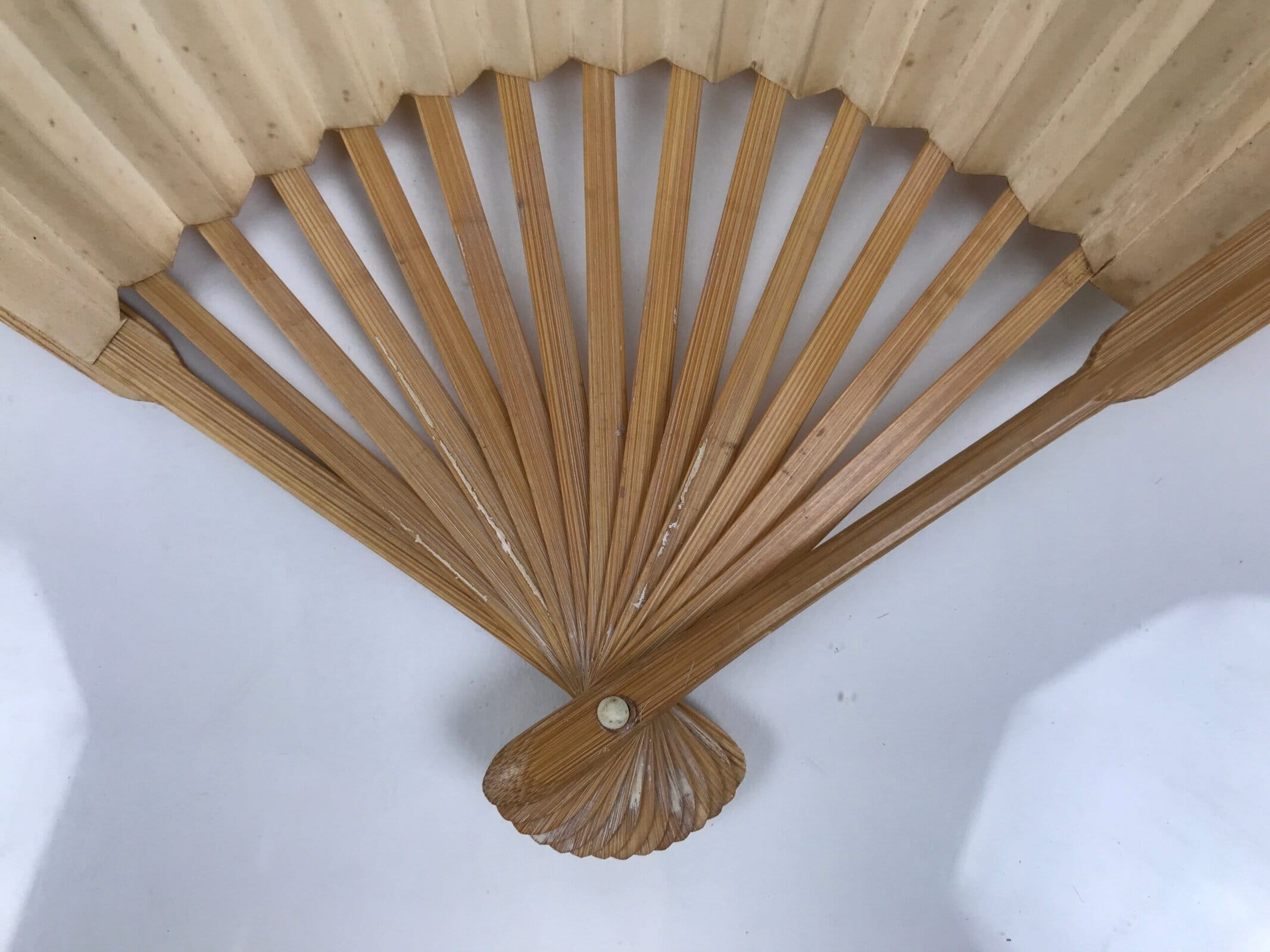Japanese Paper Folding Fan Sensu Vtg Bamboo Frame White Calligraphy Kanji 5D35
