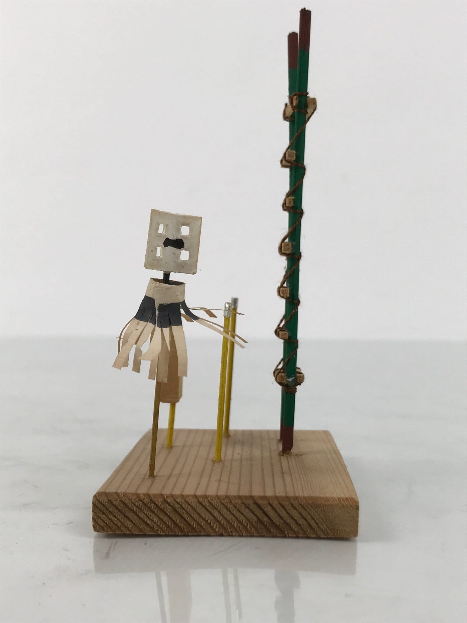 Japanese Wooden Kokeshi Display Vtg Miniature Ladder Flag Edo Fireman KF832