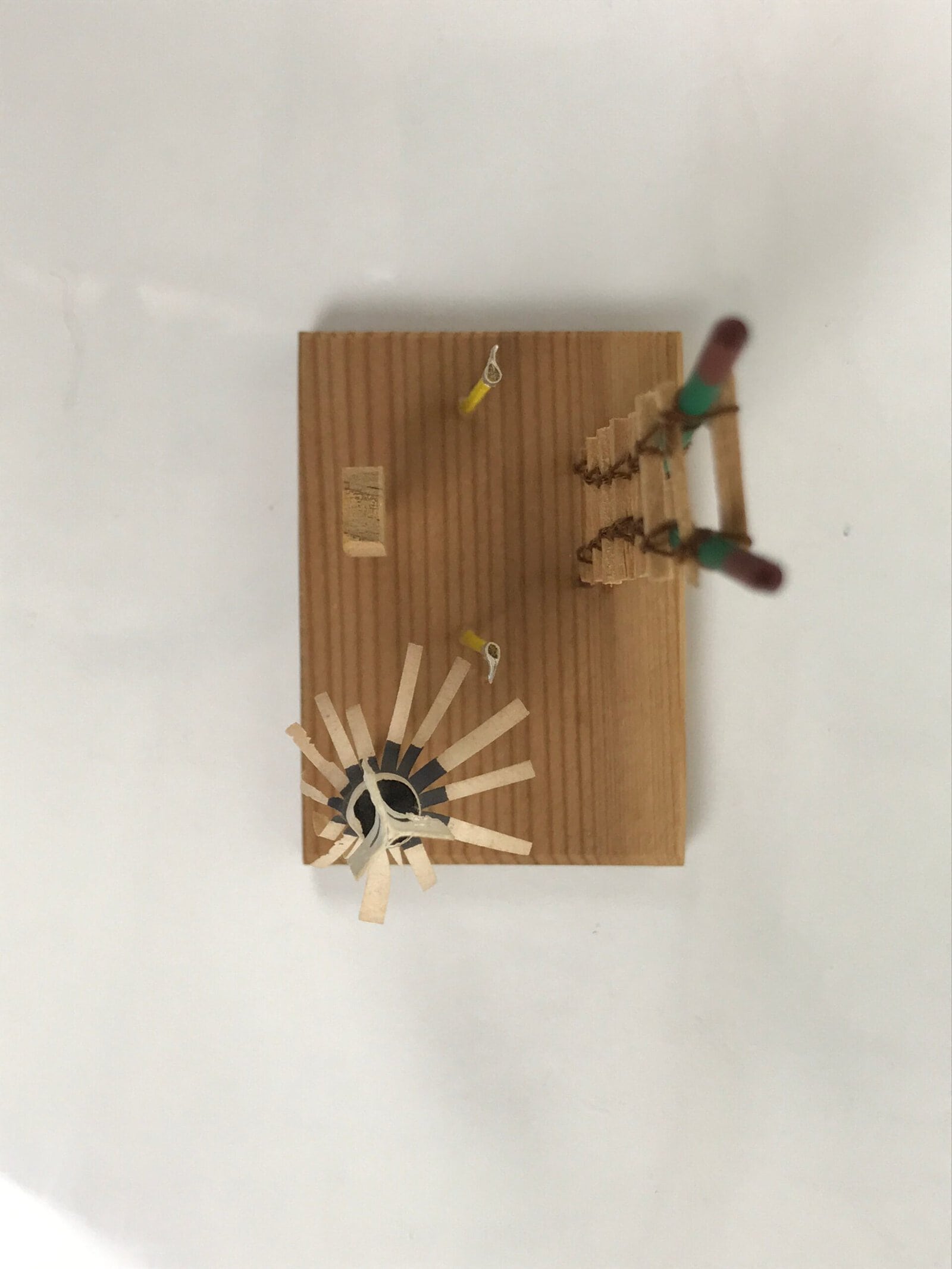 Japanese Wooden Kokeshi Display Vtg Miniature Ladder Flag Edo Fireman KF832