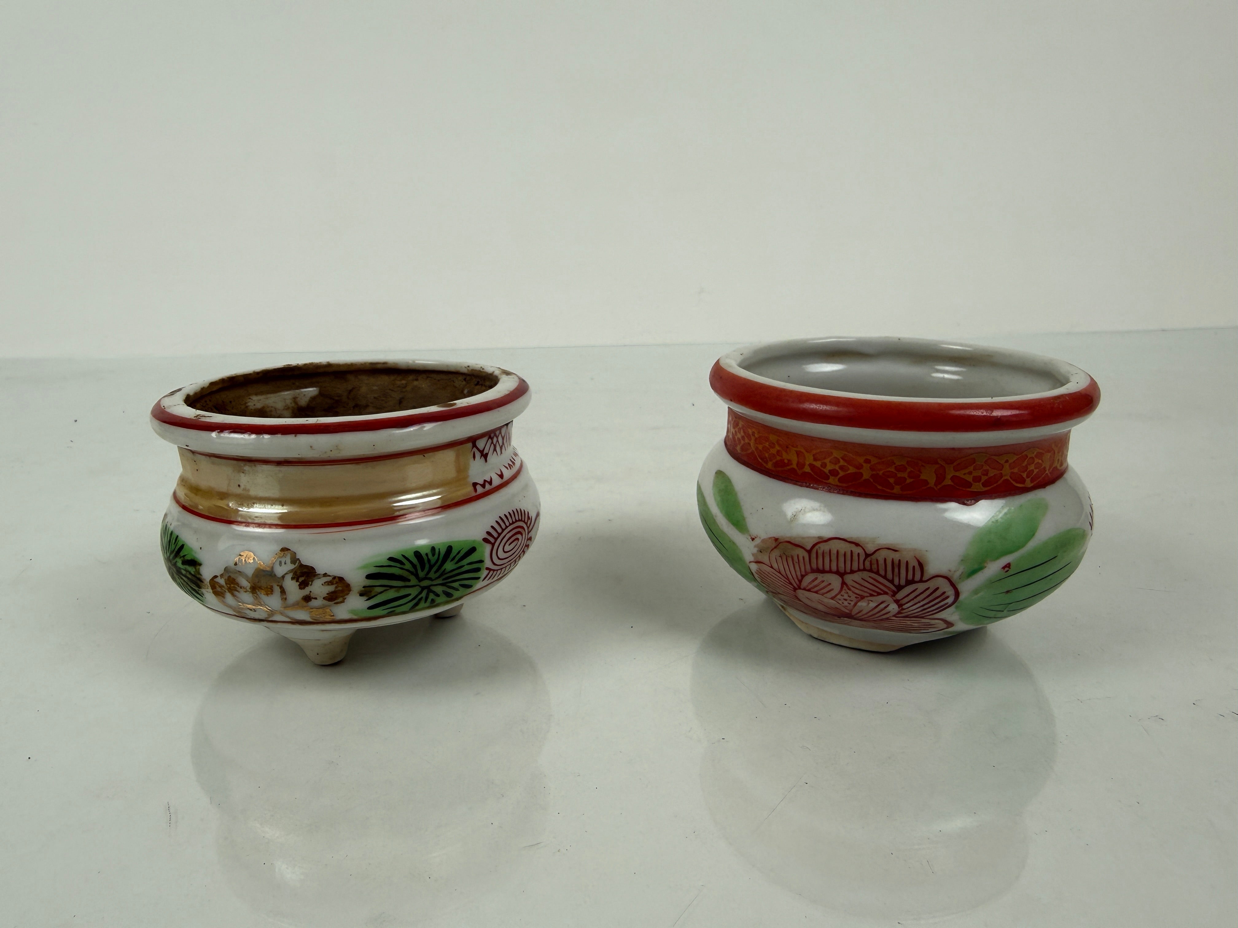 Japanese Buddhist Altar Porcelain Incense Burner Koro Pair 2pc Red Gold BA000