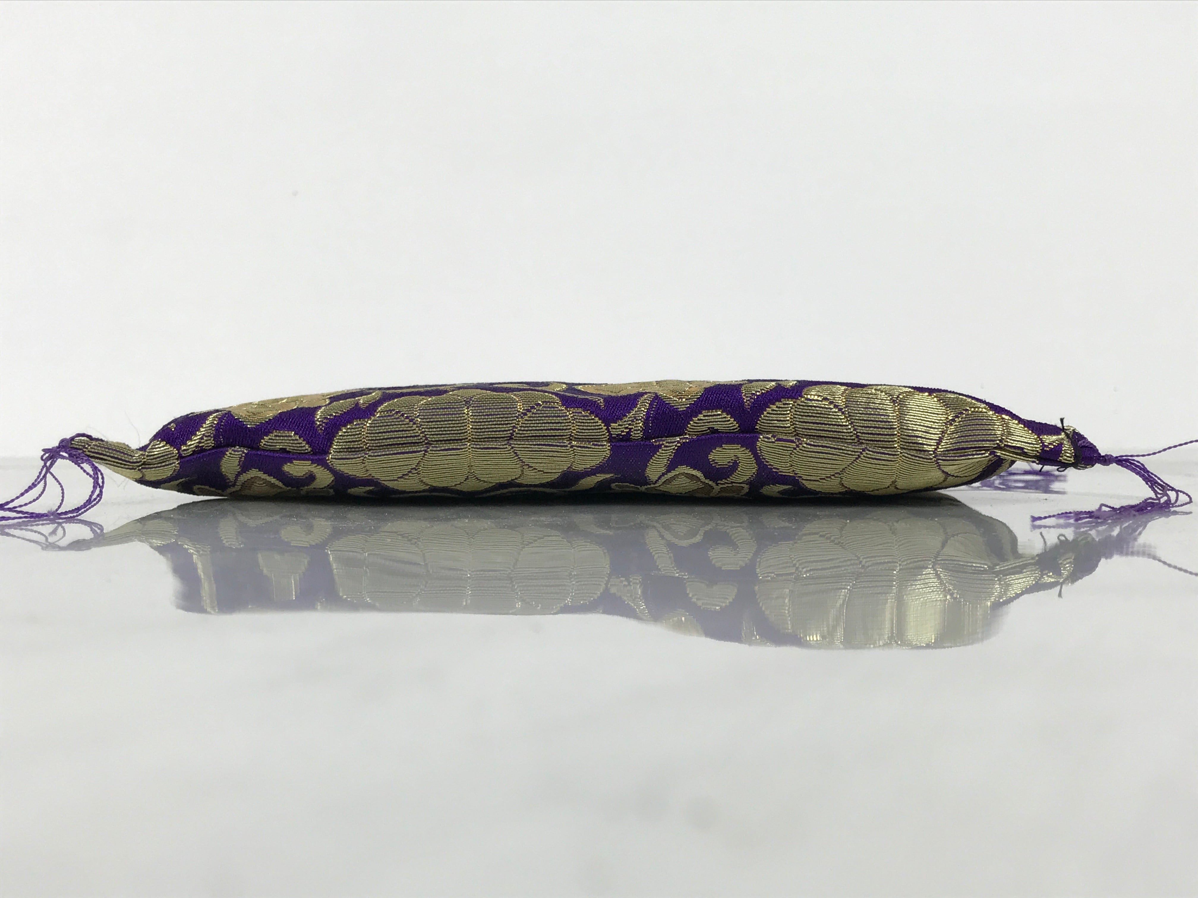 Japanese Buddhist Decorative Fabric Pillow Vtg Purple Gold Chrysanthemum BA881