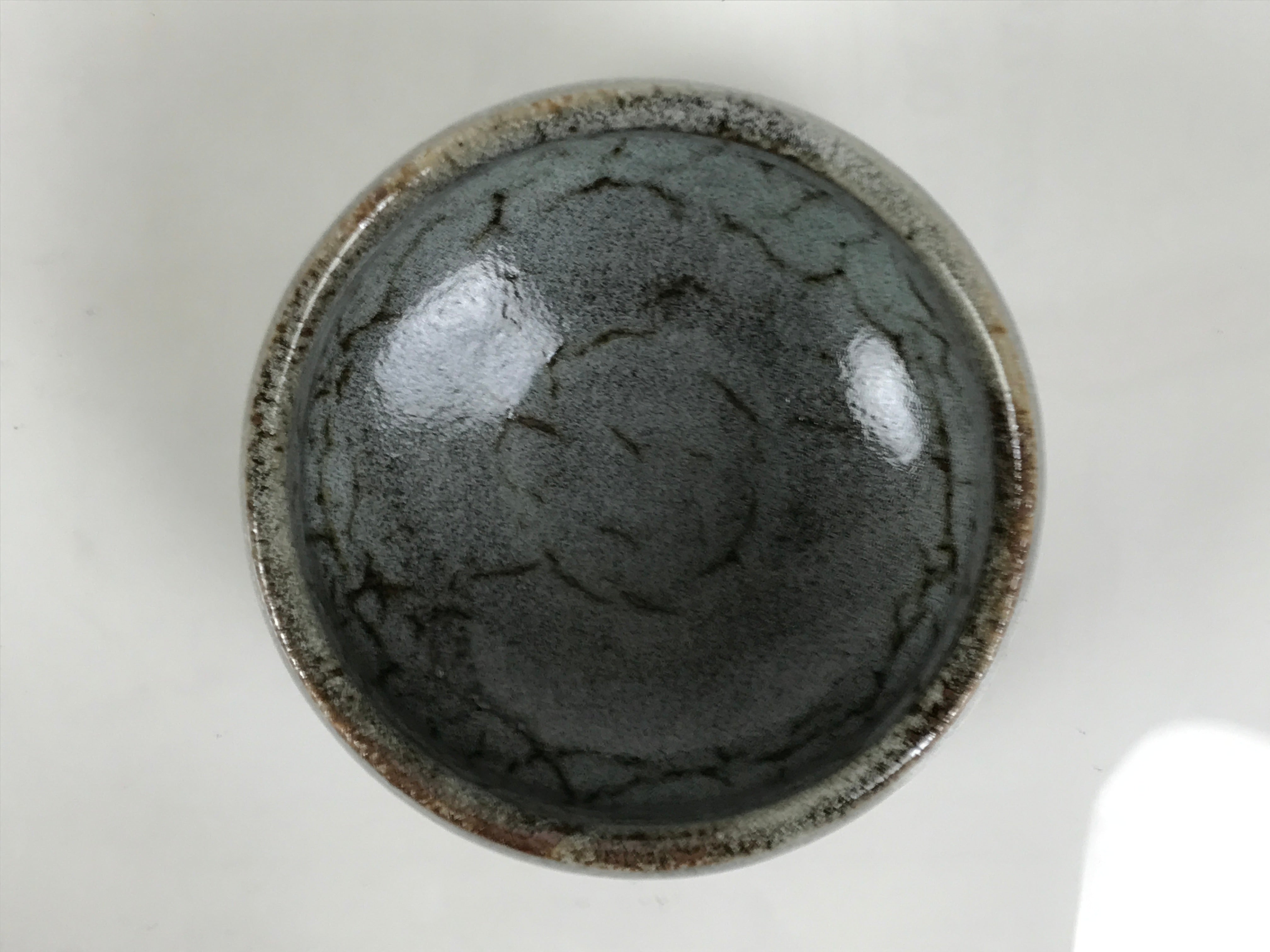 Japanese Ceramic Green Tea Bowl Matcha Chawan Vtg Pottery Gray Brown CHB146