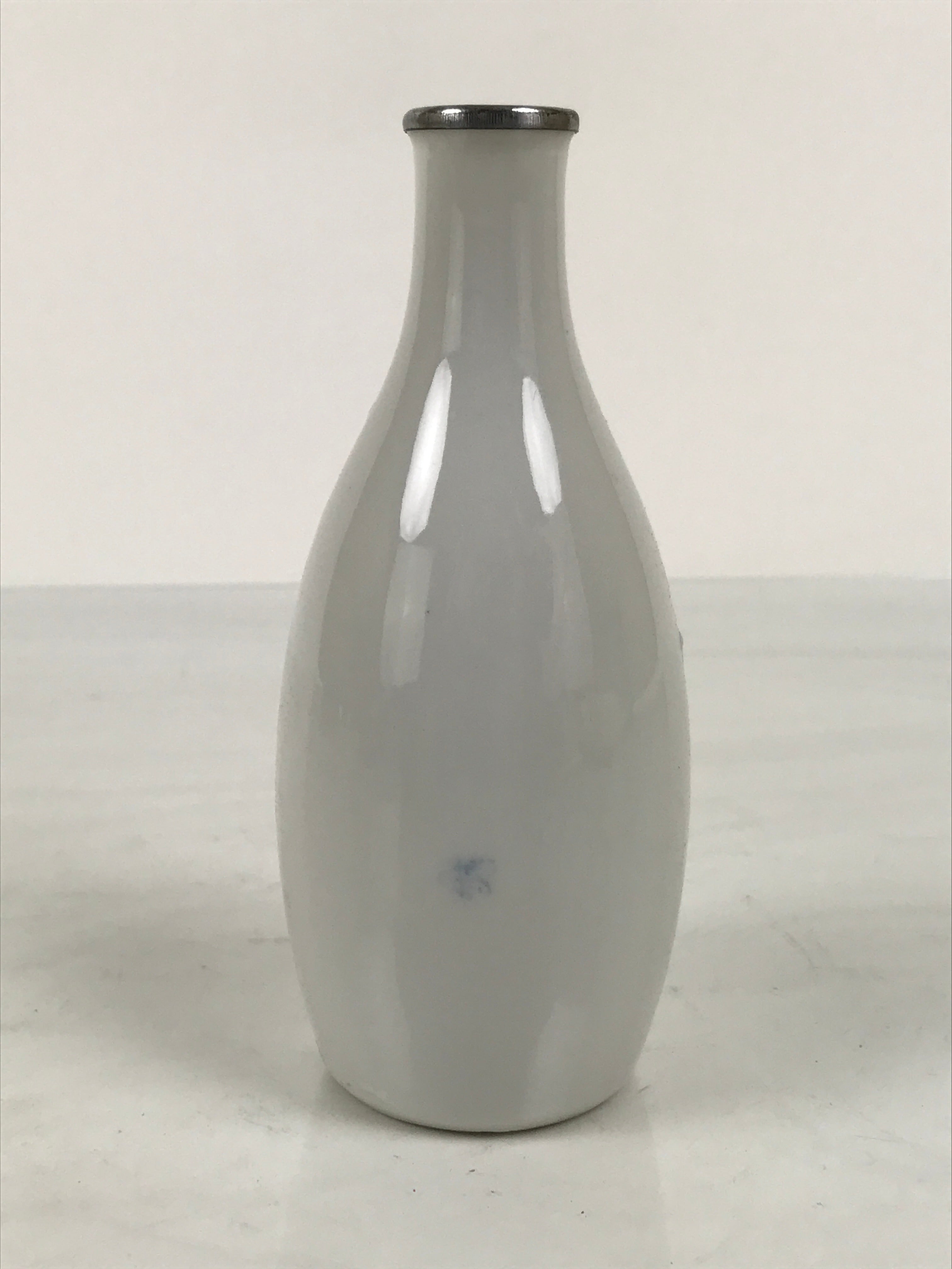 Japanese Porcelain Sake Bottle Tokkuri White Blue Water Strider Whirlpool TS924